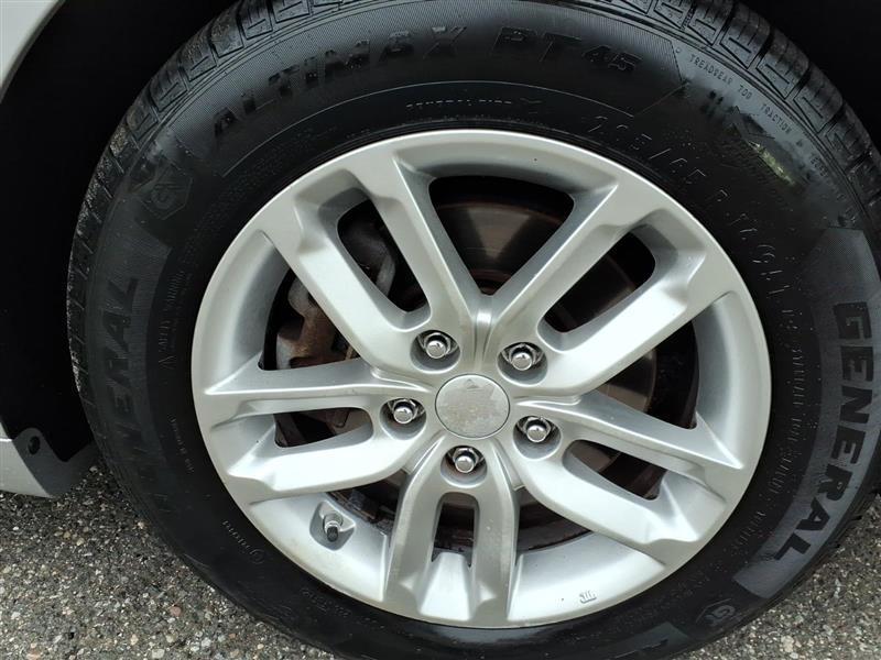 Kia Optima LX MT 2013