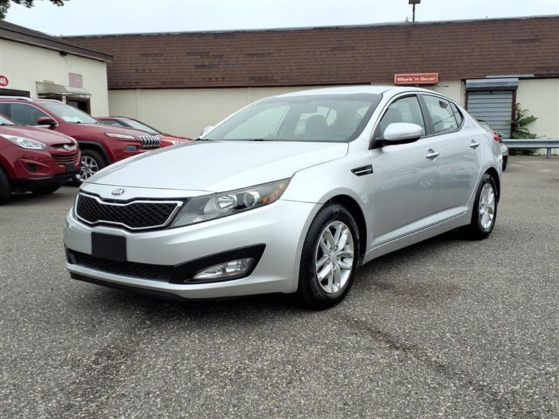 Kia Optima LX MT 2013