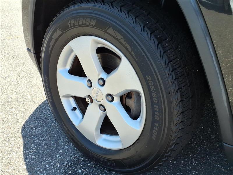 Jeep Grand Cherokee Laredo 4WD 2012