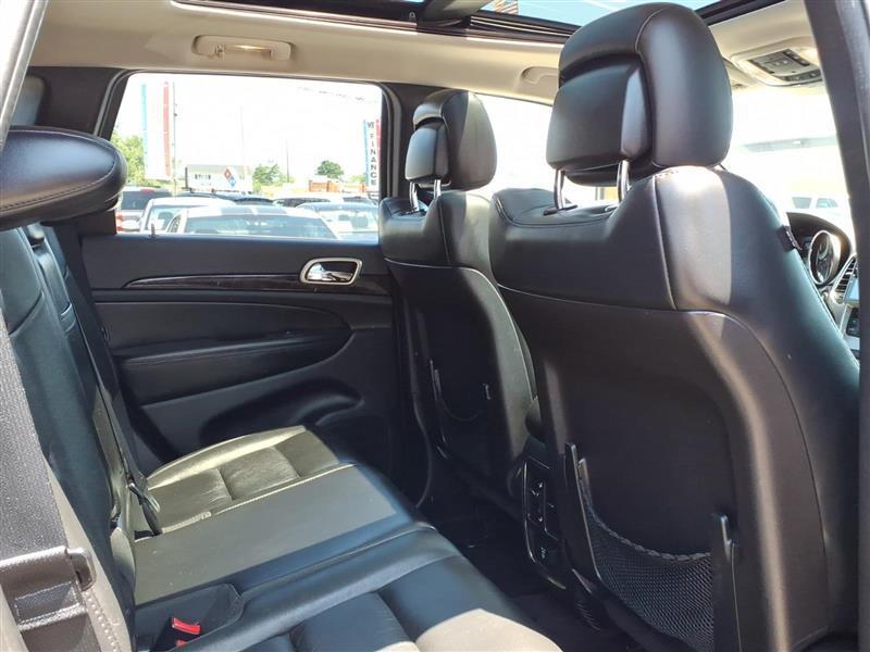 Jeep Grand Cherokee Laredo 4WD 2012