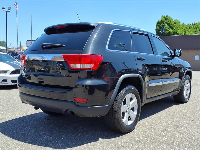 Jeep Grand Cherokee Laredo 4WD 2012