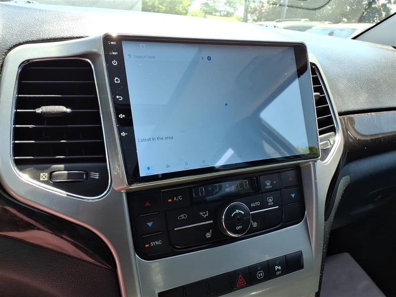 Jeep Grand Cherokee Laredo 4WD 2012