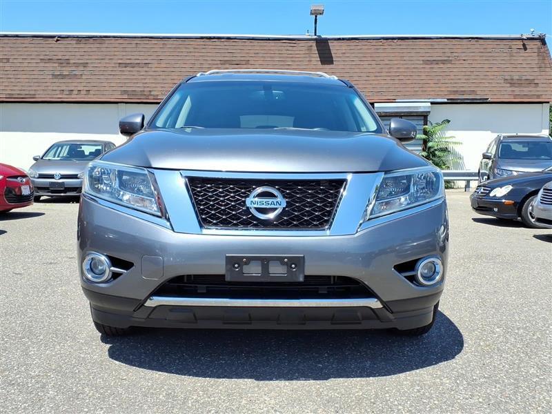 Nissan Pathfinder SV 4WD 2015
