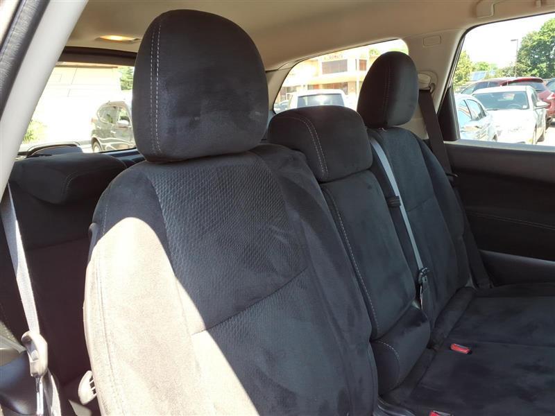 Nissan Pathfinder SV 4WD 2015