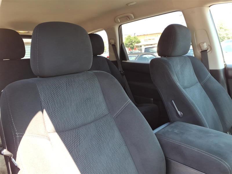 Nissan Pathfinder SV 4WD 2015