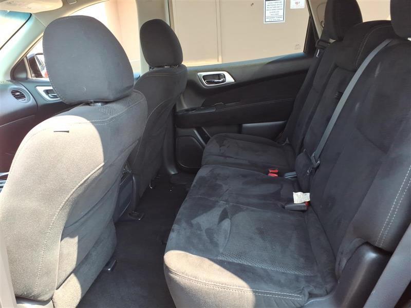 Nissan Pathfinder S 4WD 2014