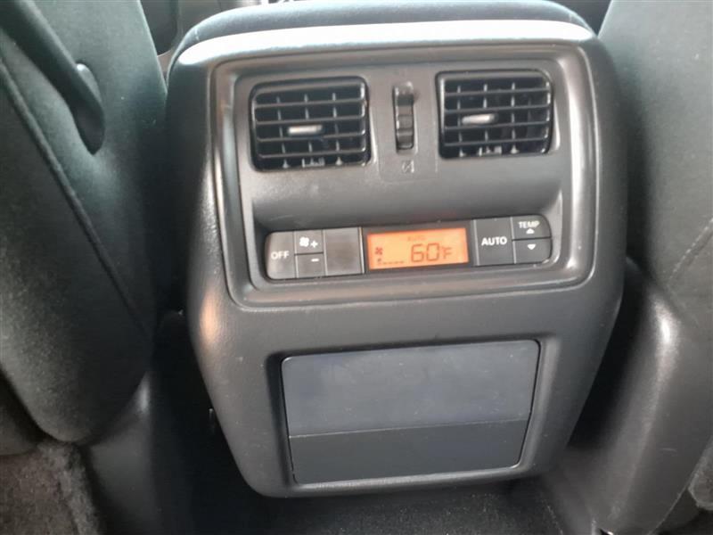 Nissan Pathfinder S 4WD 2014