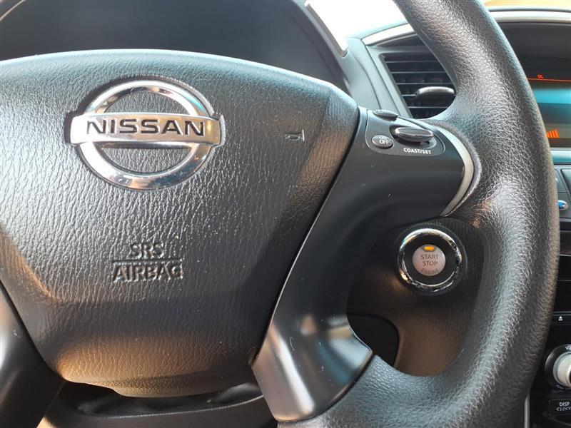 Nissan Pathfinder S 4WD 2014