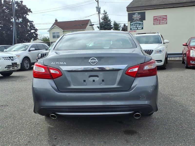 Nissan Altima 2.5 SR 2016