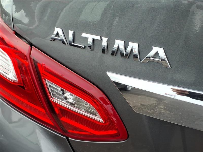 Nissan Altima 2.5 SR 2016