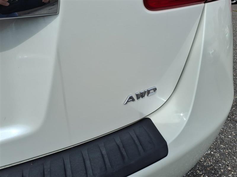 Nissan Rogue S AWD 2011