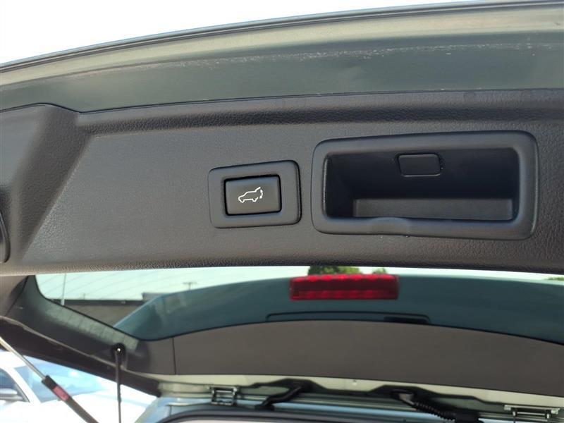 Subaru Forester 2.5i Limited 2014