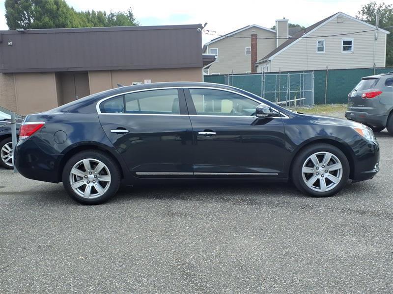 Buick LaCrosse CXL AWD 2010