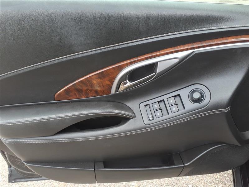 Buick LaCrosse CXL AWD 2010