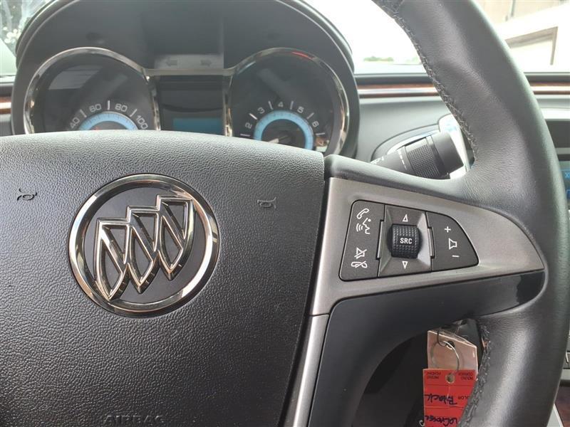 Buick LaCrosse CXL AWD 2010