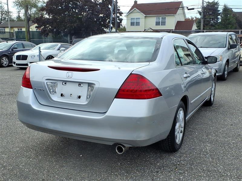 Honda Accord LX SE Sedan AT 2006