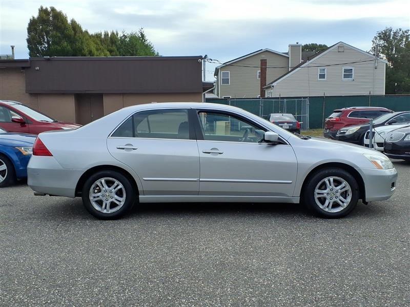 Honda Accord LX SE Sedan AT 2006
