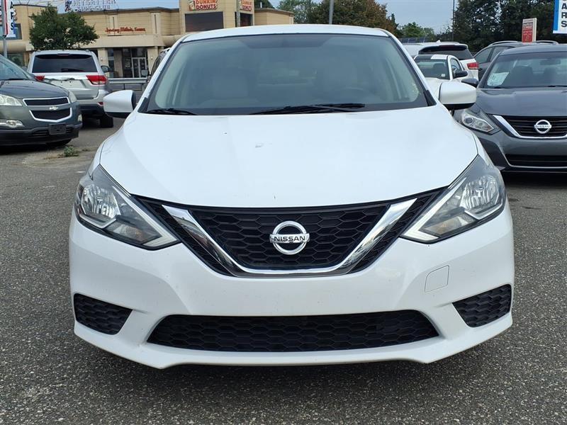 Nissan Sentra S 6MT 2017