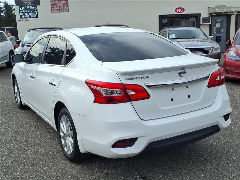 Nissan Sentra S 6MT 2017
