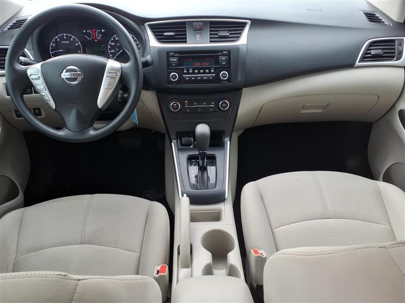 Nissan Sentra S 6MT 2017