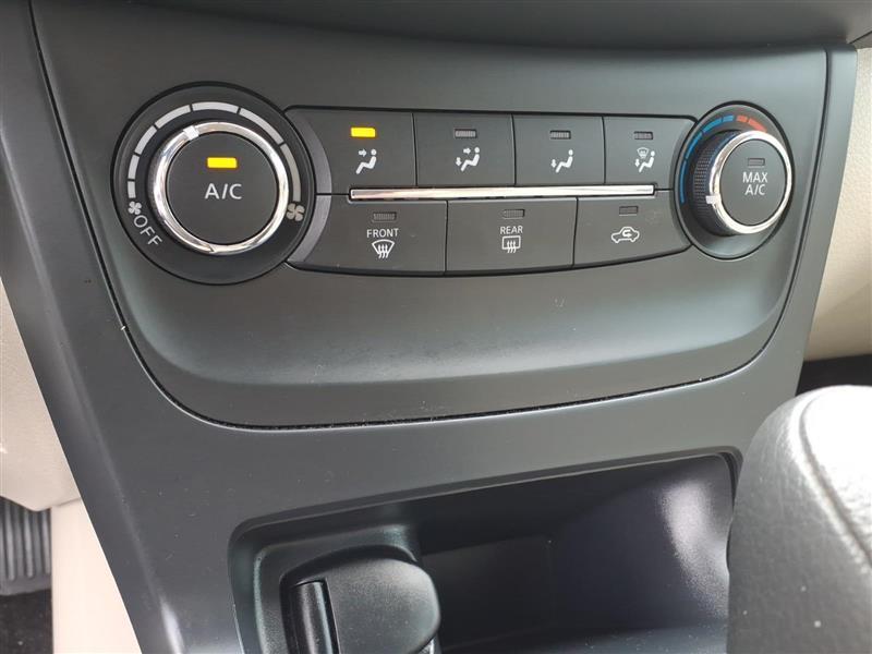 Nissan Sentra S 6MT 2017