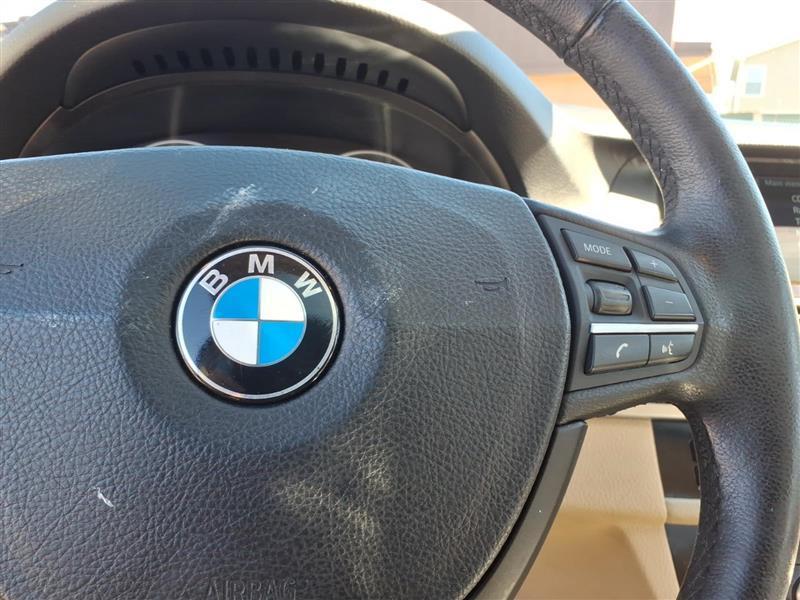 BMW 5-Series 535xi 2011