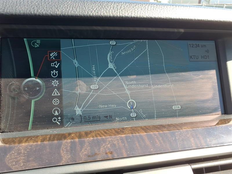 BMW 5-Series 535xi 2011