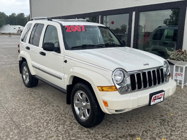2007 Jeep Liberty Limited photo 3