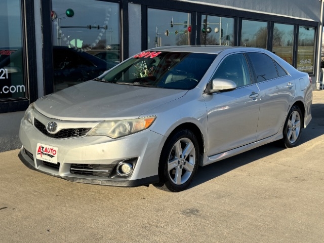 Toyota Camry SE 2014