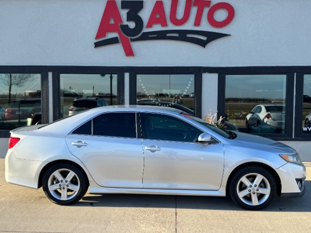 Toyota Camry SE 2014