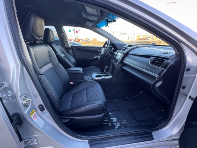 Toyota Camry SE 2014