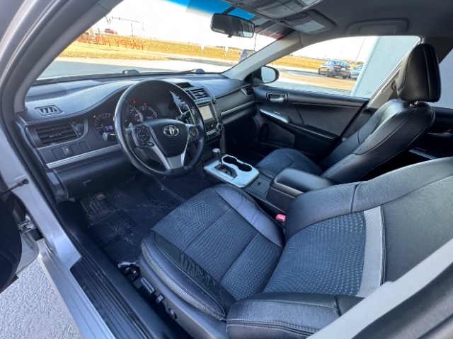 Toyota Camry SE 2014