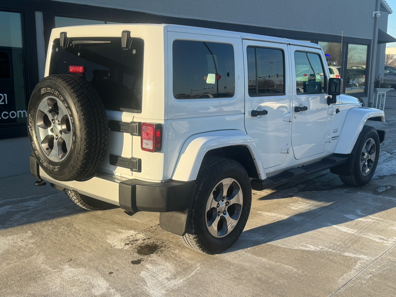 Jeep Wrangler Unlimited Sahara 4WD 2017