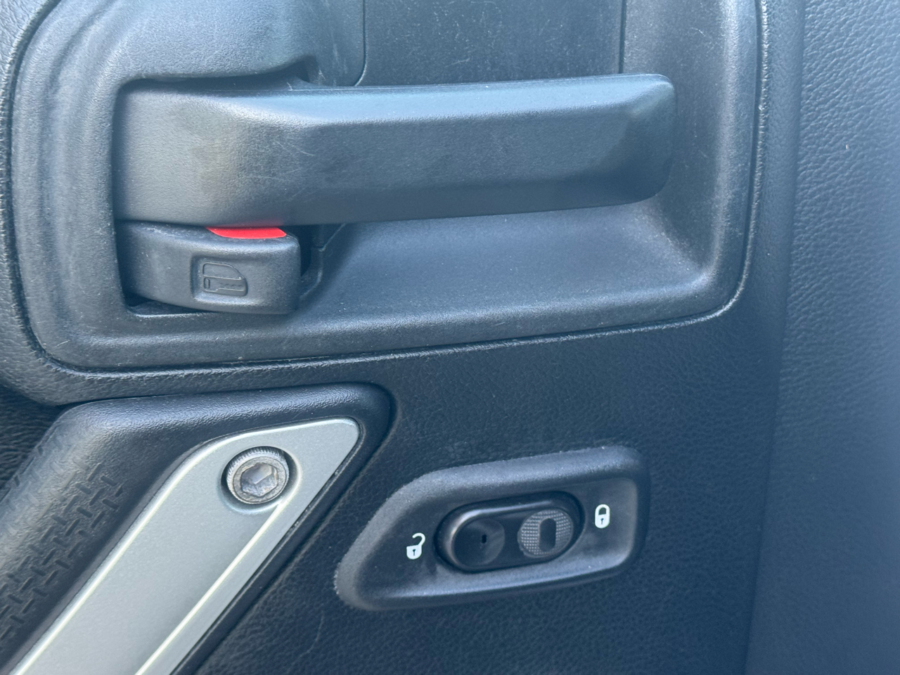 Jeep Wrangler Unlimited Sahara 4WD 2017