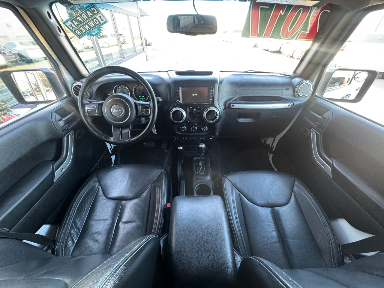 Jeep Wrangler Unlimited Sahara 4WD 2017