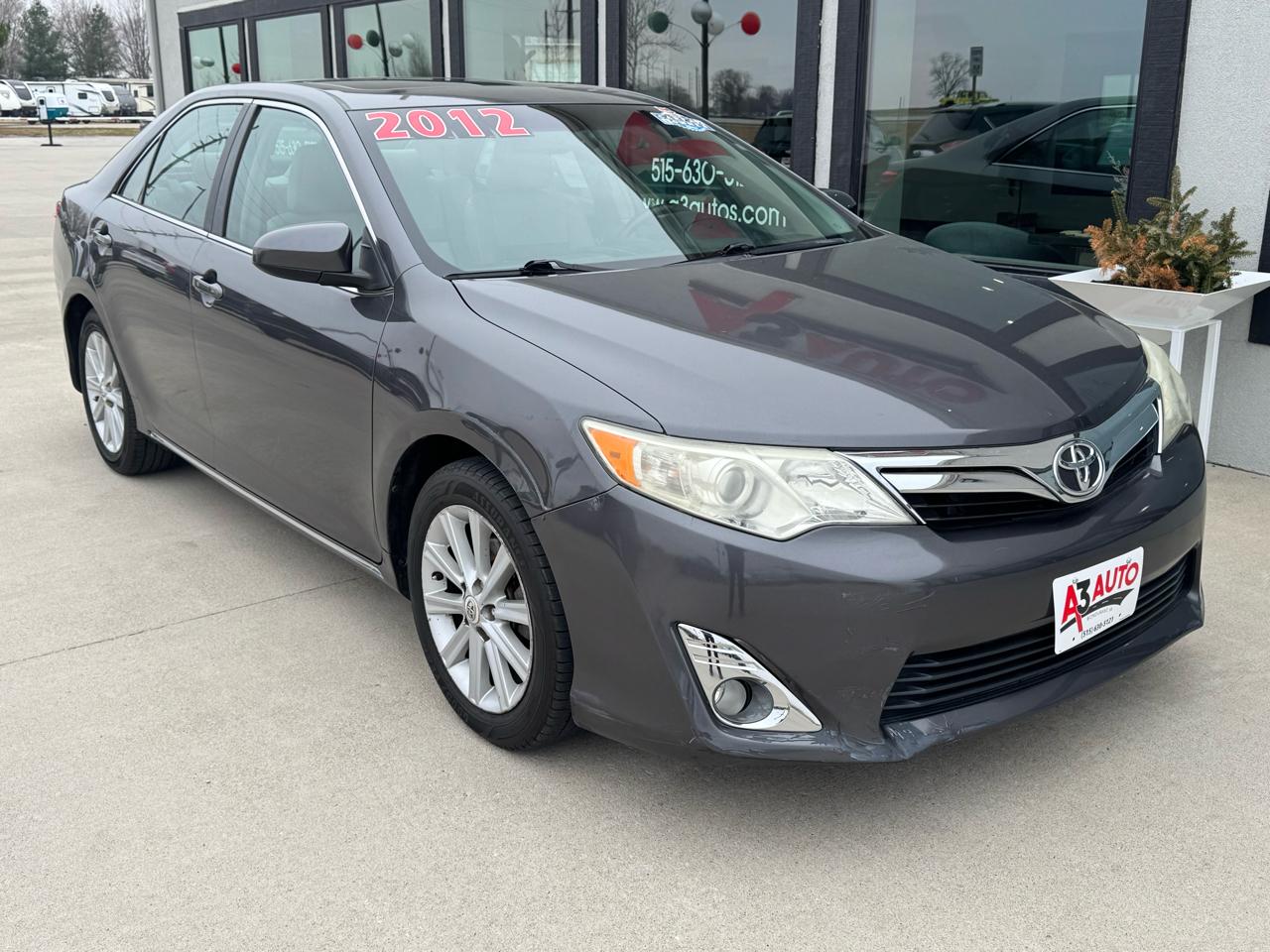 Toyota Camry 4dr Sdn XLE Auto 2012