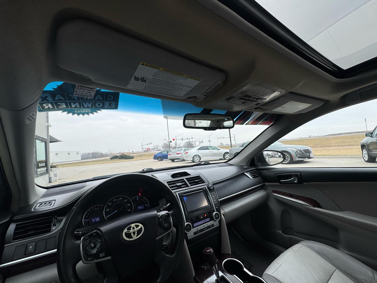 Toyota Camry 4dr Sdn XLE Auto 2012