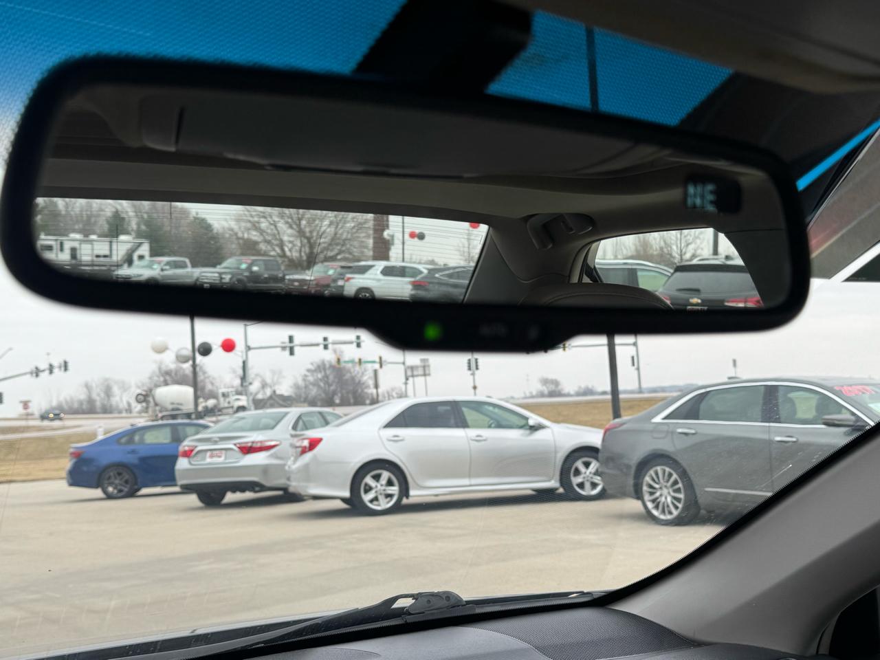 Toyota Camry 4dr Sdn XLE Auto 2012