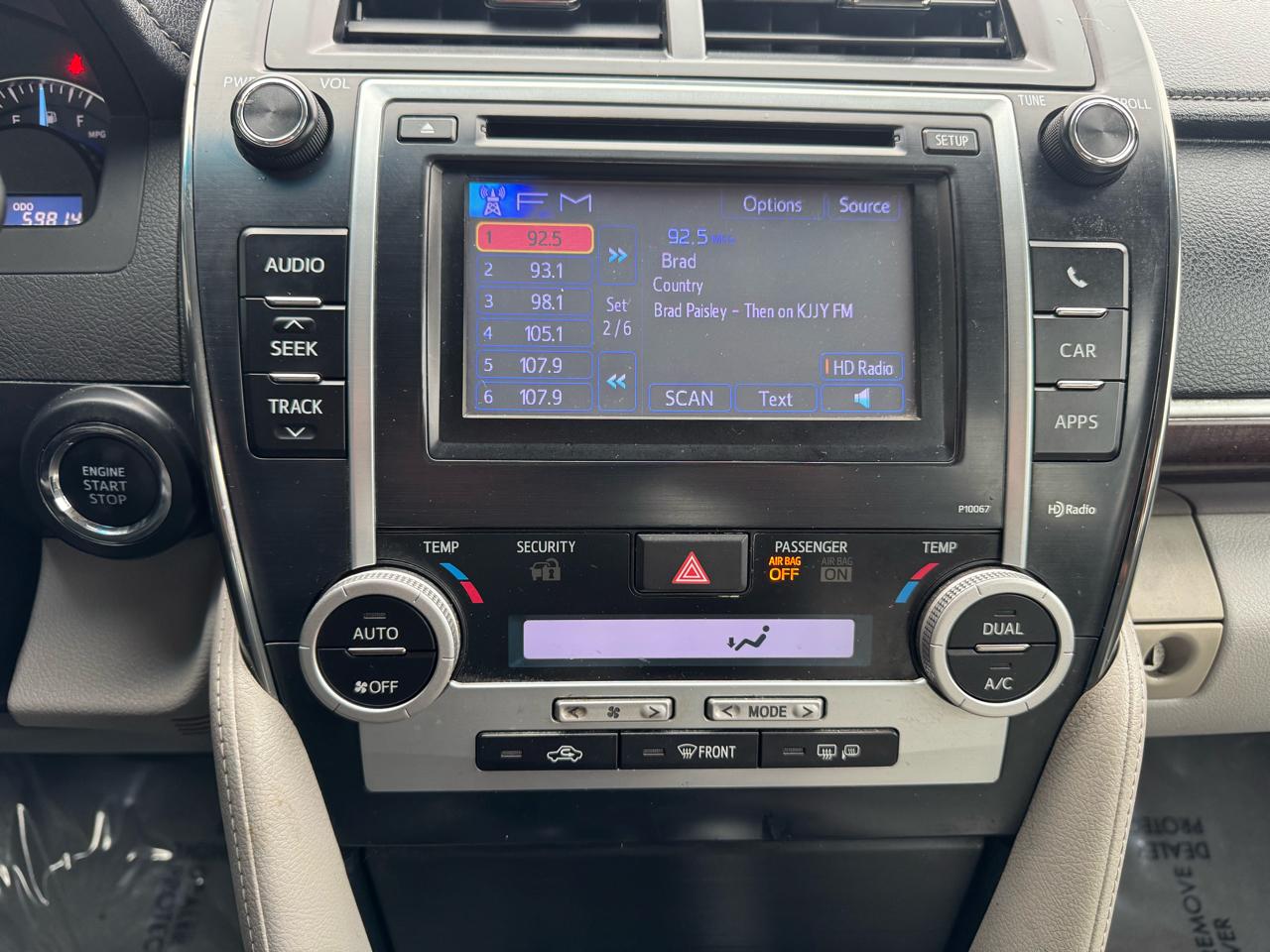 Toyota Camry 4dr Sdn XLE Auto 2012