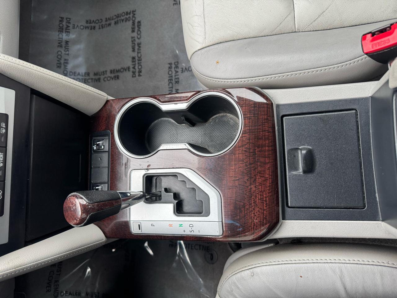 Toyota Camry 4dr Sdn XLE Auto 2012