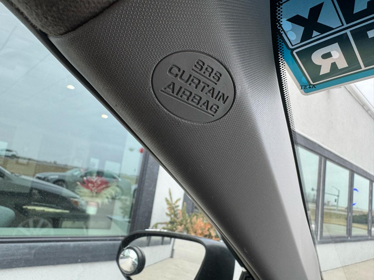 Toyota Camry 4dr Sdn XLE Auto 2012