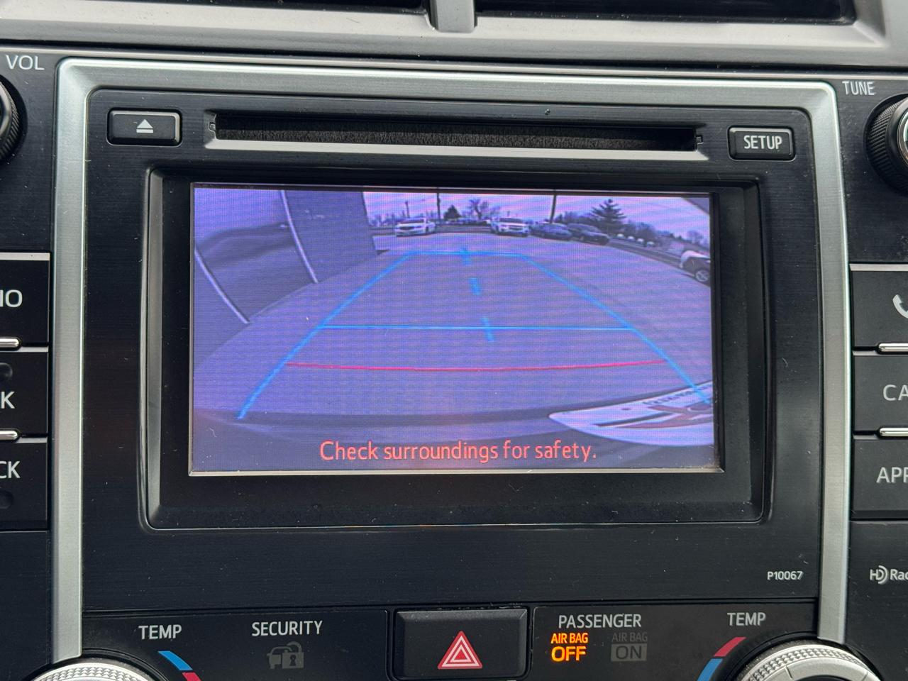 Toyota Camry 4dr Sdn XLE Auto 2012