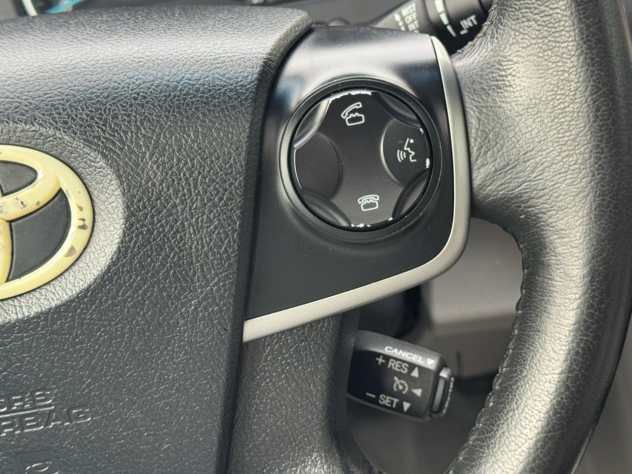 Toyota Camry 4dr Sdn XLE Auto 2012