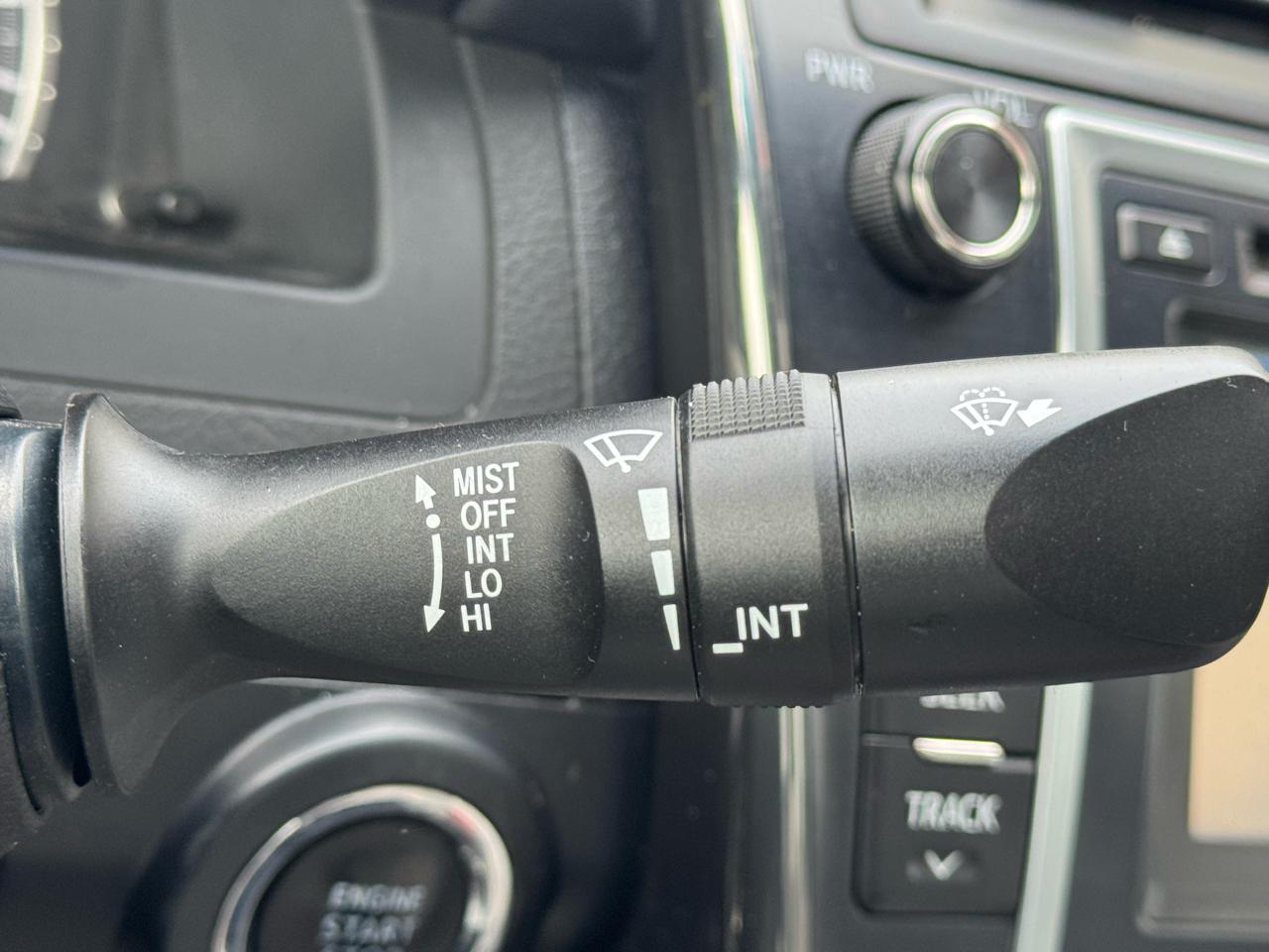 Toyota Camry 4dr Sdn XLE Auto 2012