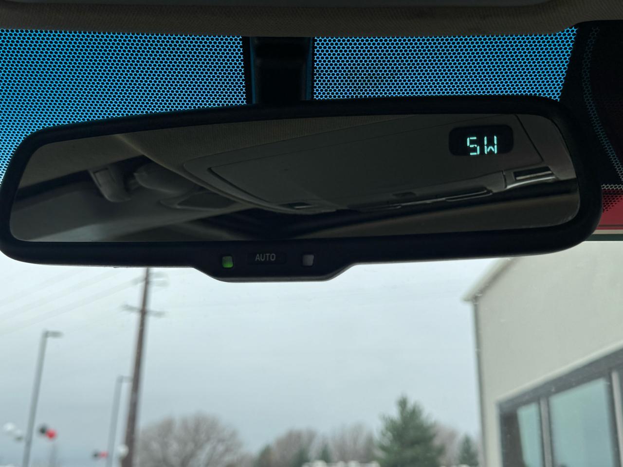 Toyota Camry 4dr Sdn XLE Auto 2012