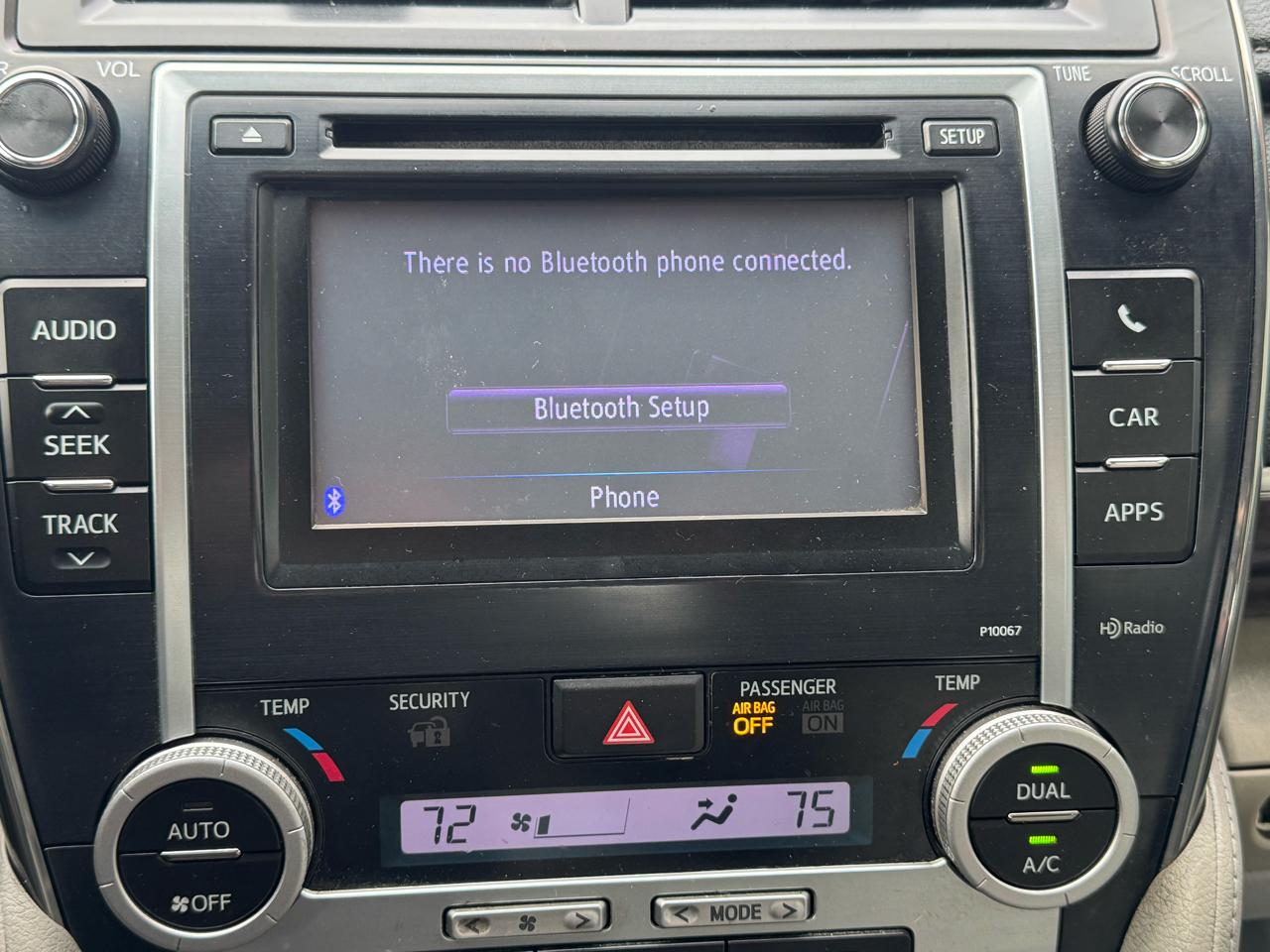 Toyota Camry 4dr Sdn XLE Auto 2012