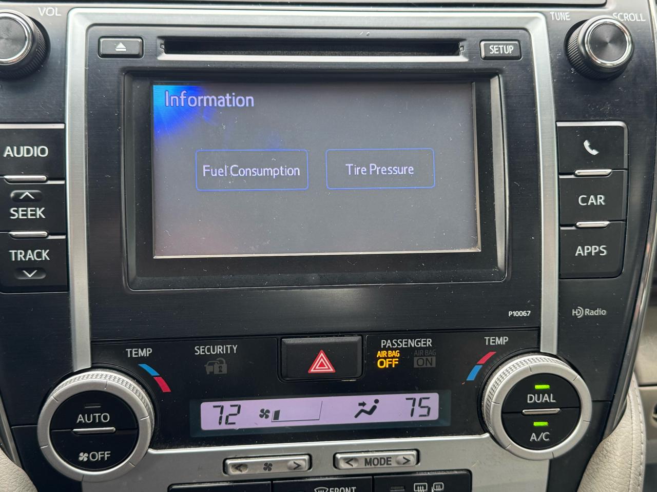 Toyota Camry 4dr Sdn XLE Auto 2012