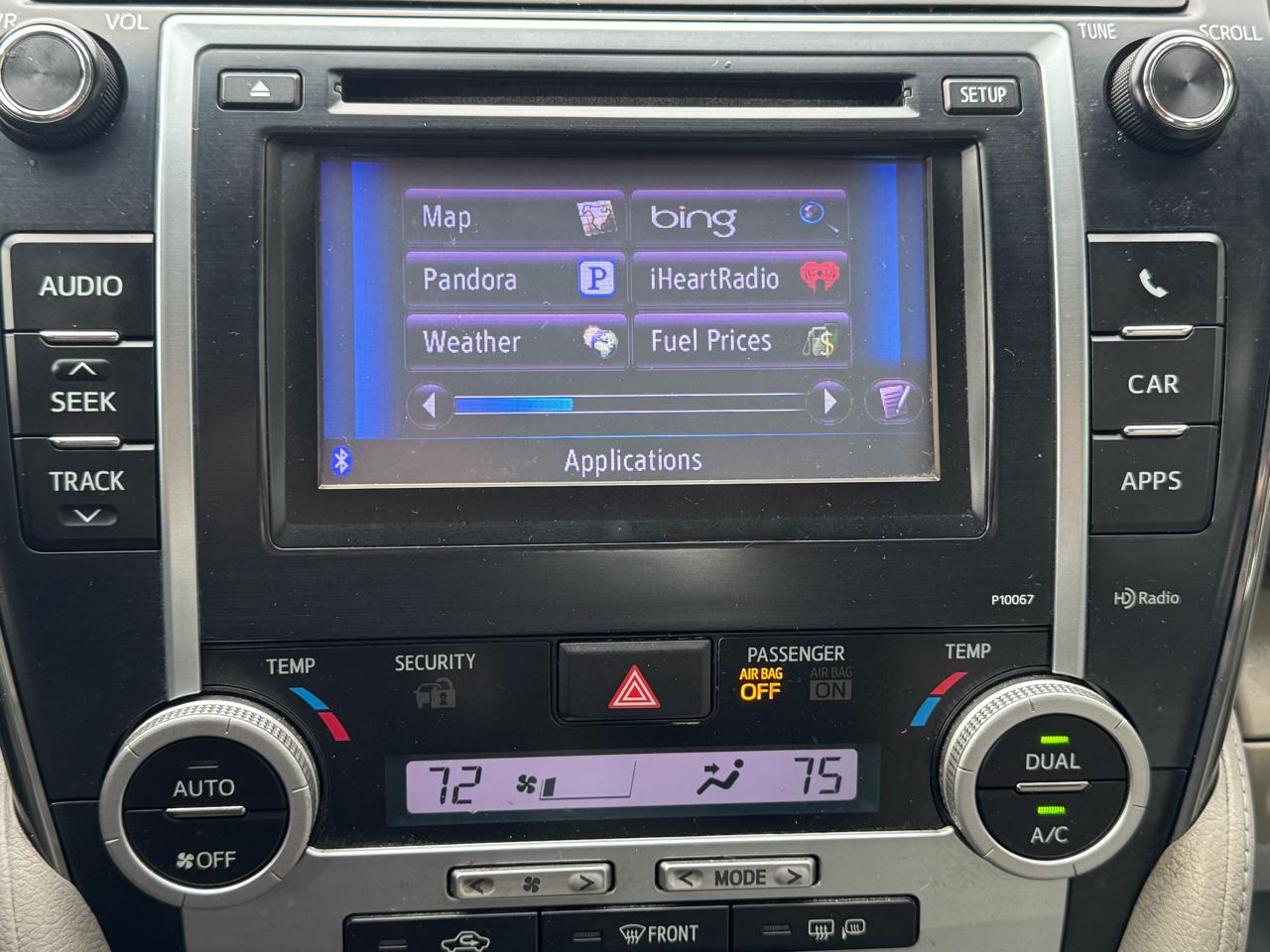 Toyota Camry 4dr Sdn XLE Auto 2012