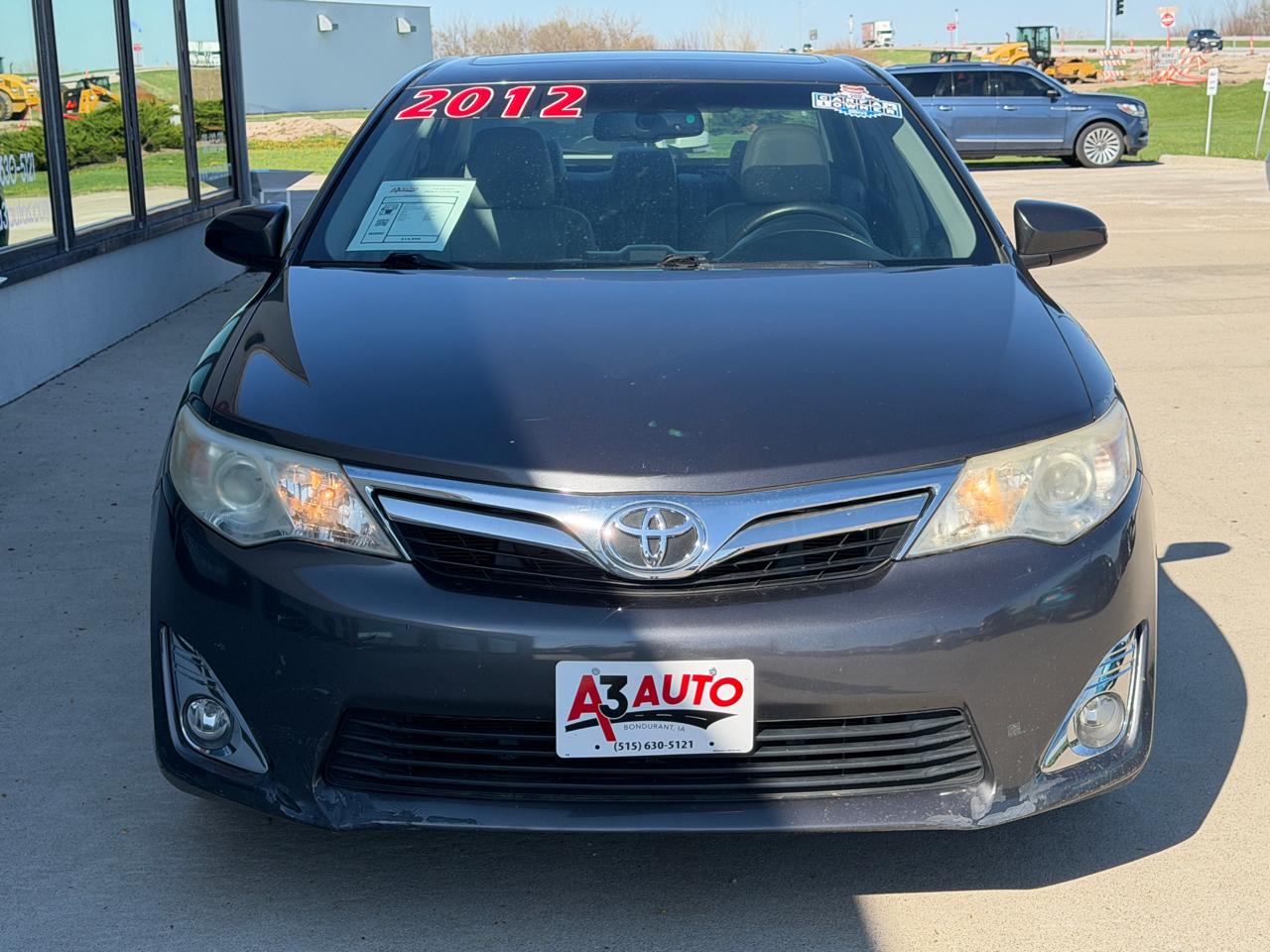 Toyota Camry 4dr Sdn XLE Auto 2012