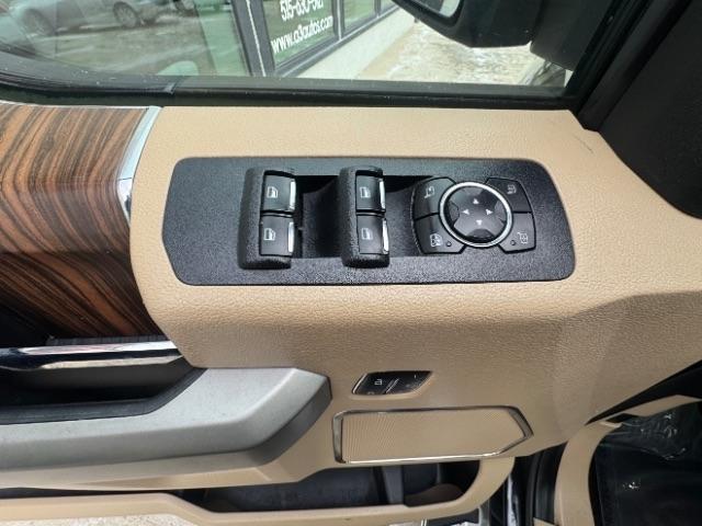 Ford F-150 Lariat SuperCrew 5.5-ft. Bed 4WD 2016